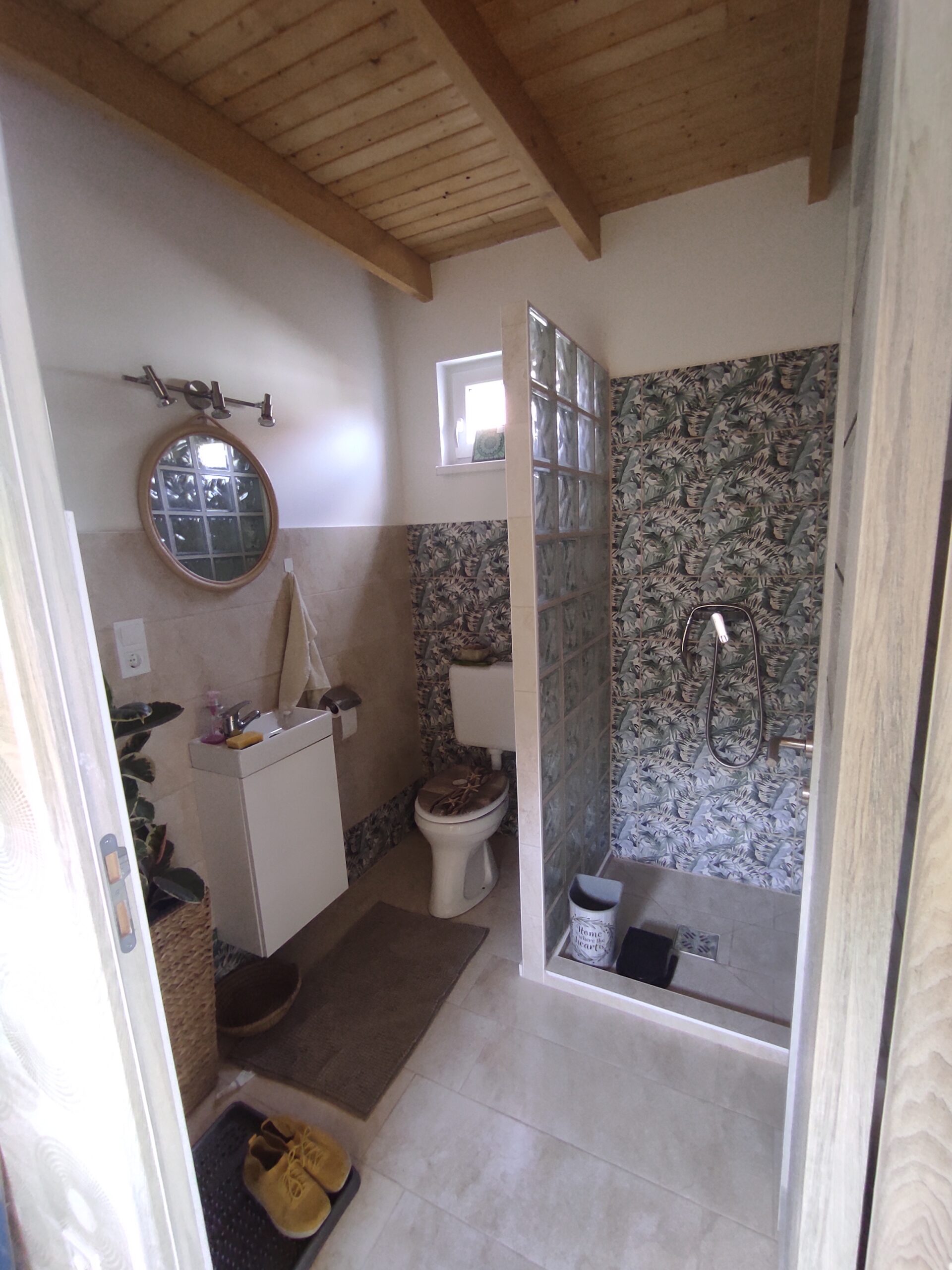 Masszázs kuckó fürdő